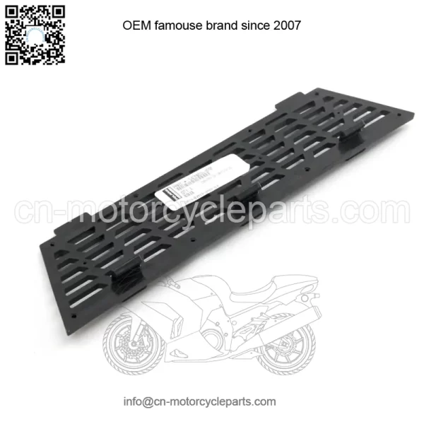 Bumper Screen, Upper, Gloss Black, Part 5439016-070 - Image 2